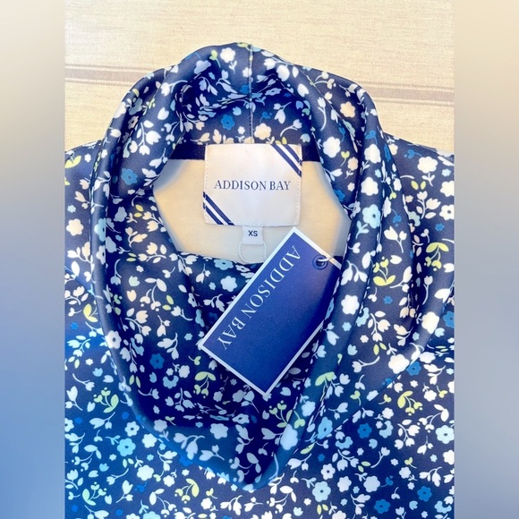 ADDISON BAY Everyday Pullover Courtside Multi Blue Floral, Bottom Zip XS NWT - Picture 5 of 7